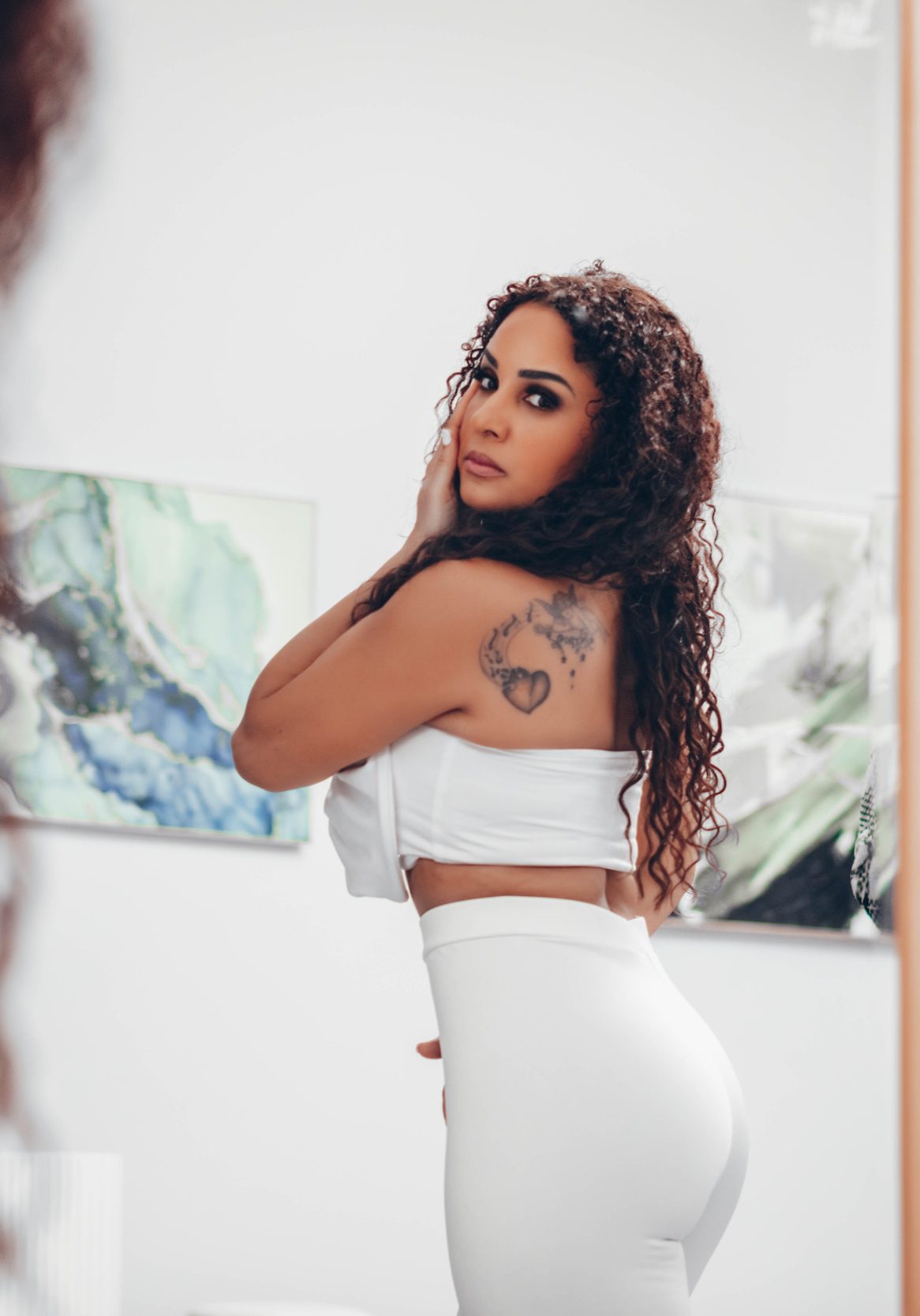 Discover how to work with me - Eva Discover how to work with me - Eva